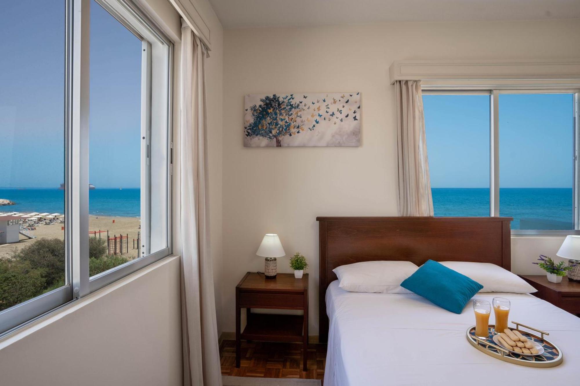 Makenzy Sandy Beachfront Paradise Larnaka Exterior foto